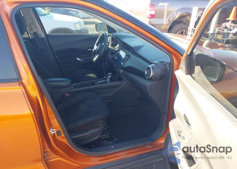 2021 Nissan Kicks Sv Xtronic Cvt from USA, damaged, VIN 3N1CP5CV3ML561494